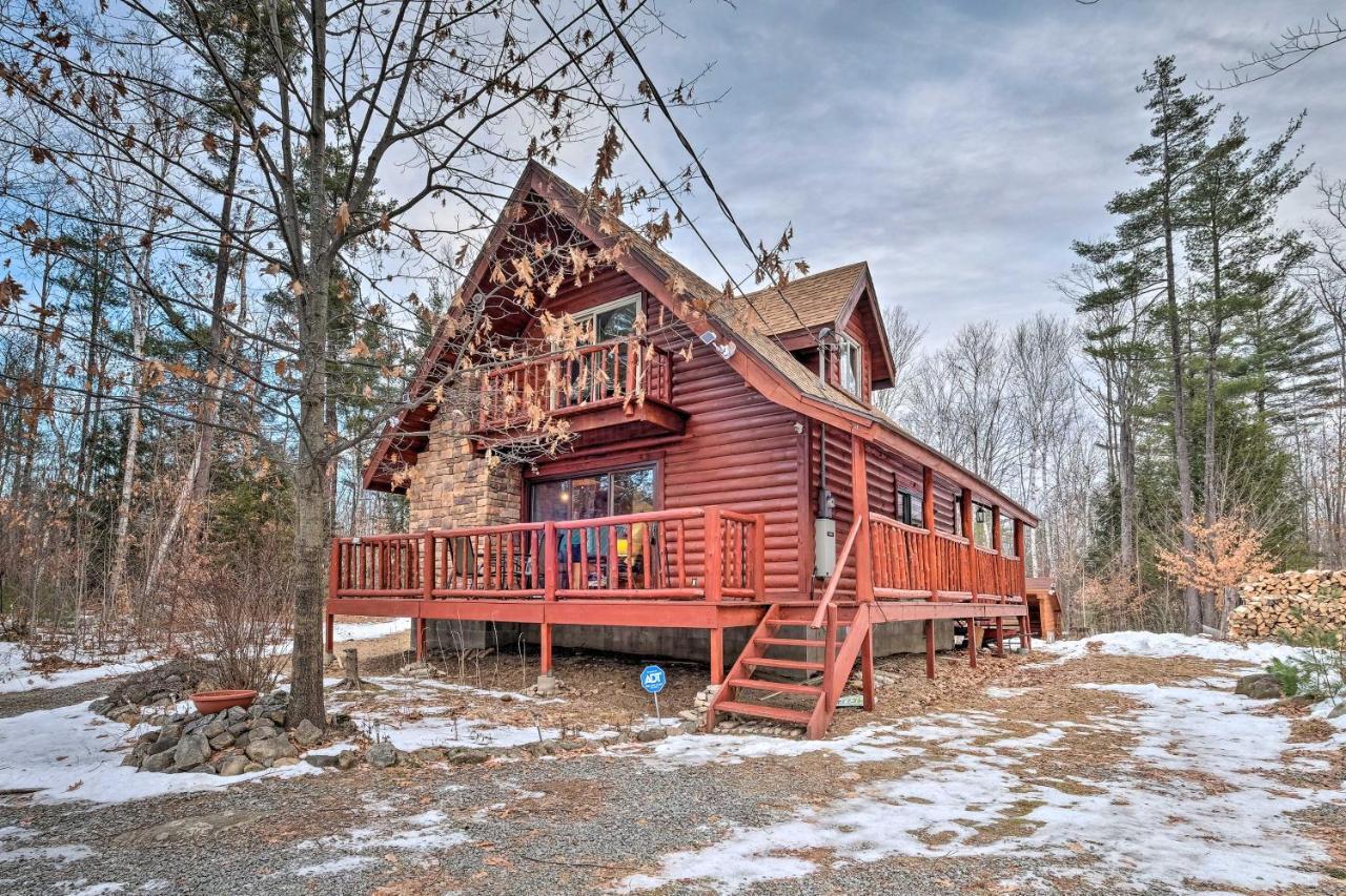Villa Secluded Johnsburg Retreat With Hot Tub And Fire Pit Exterior foto